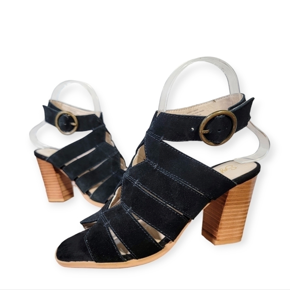 Seychelles Completely Engaged heeled sandals Black Open Toe Ankle Strap Size 6
